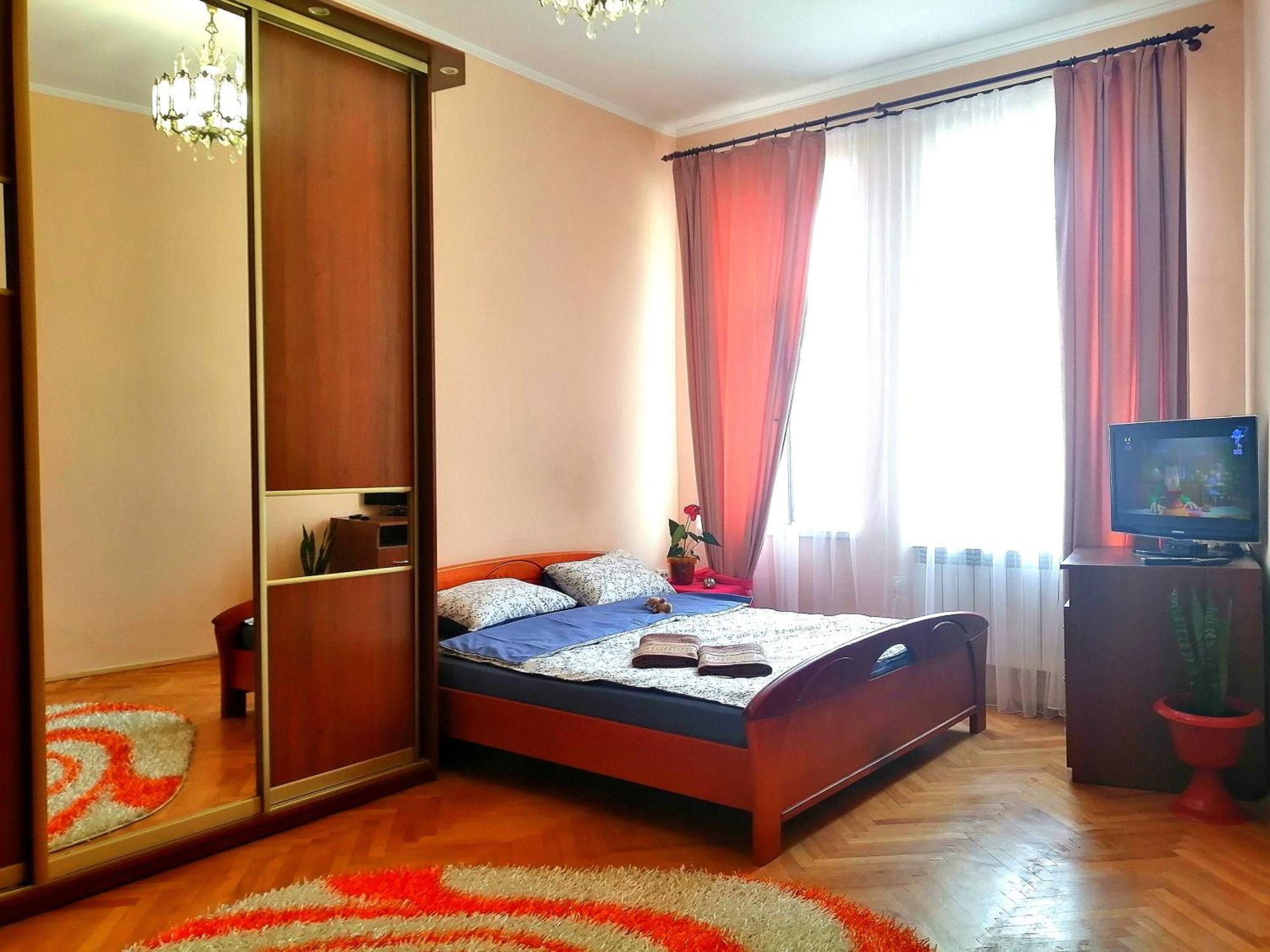 Апартаменти Flat On Sheptytskykh Львів Екстер'єр фото