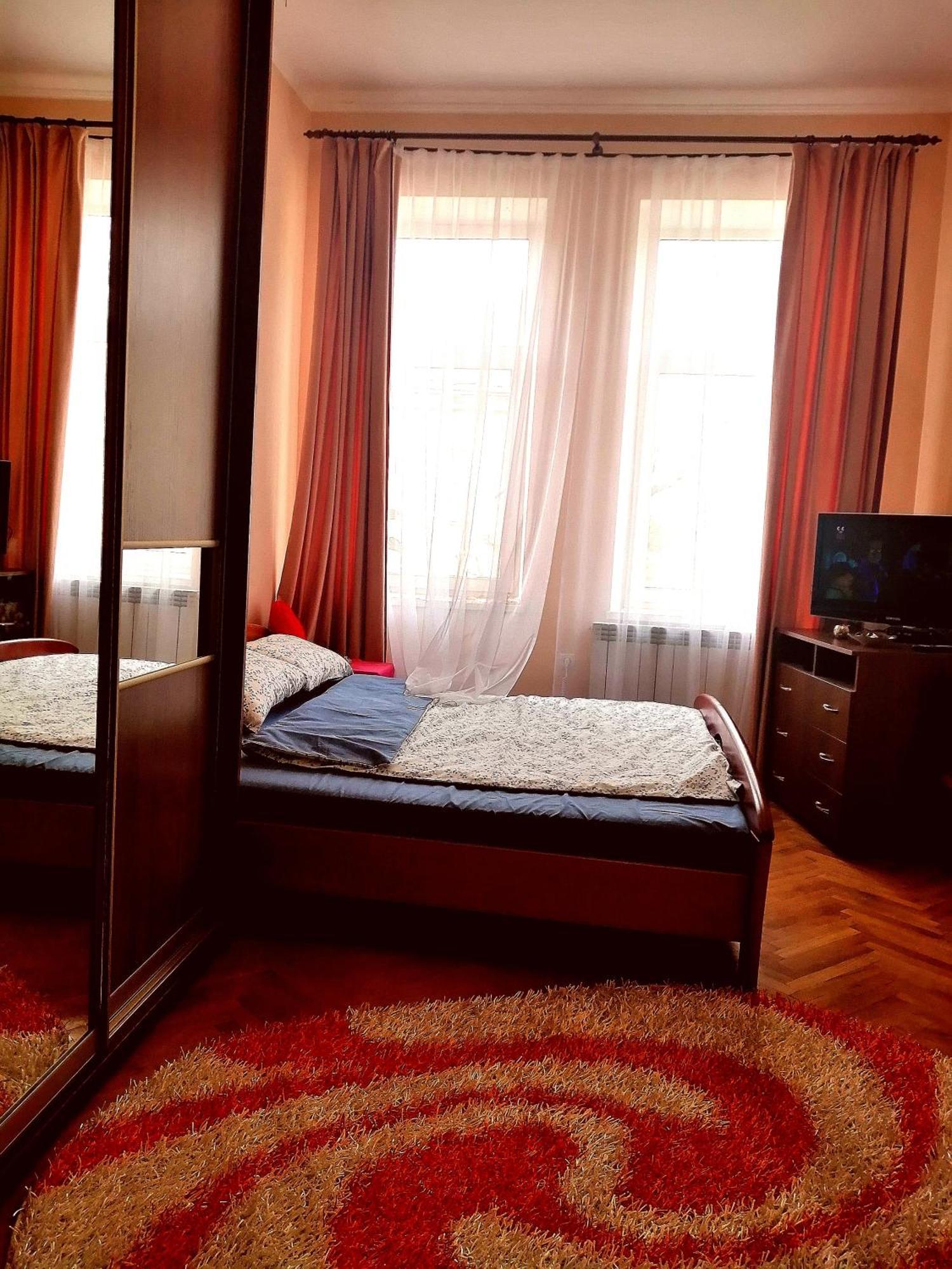 Апартаменти Flat On Sheptytskykh Львів Екстер'єр фото